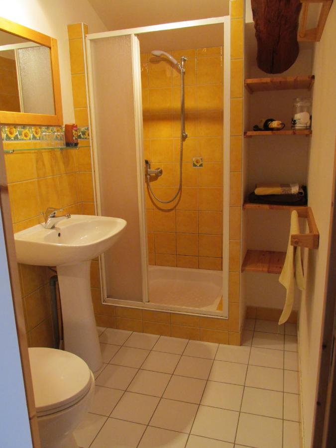 La Vache Sur Le Toit Bed & Breakfast Montagny  Exterior photo